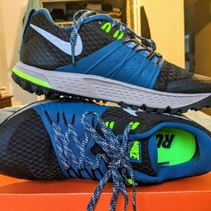 NIKE Air Zoom Wildhorse 4 Sneaker